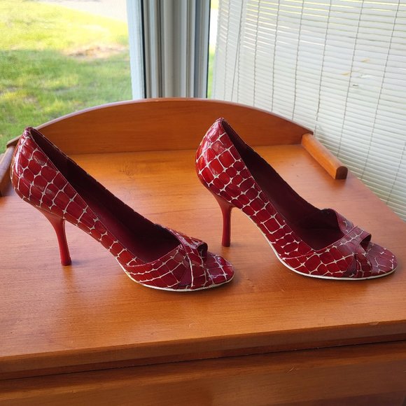 Enzo Open Toe Red Patent Leather Stiletto Heels - Picture 8 of 10